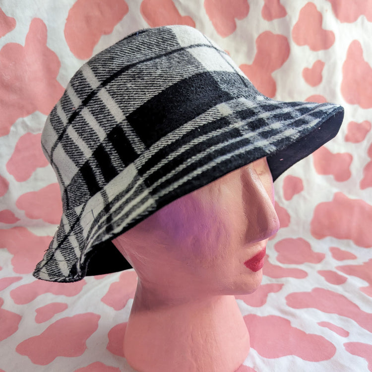 Plaid Hoc Bucket Hat - Large